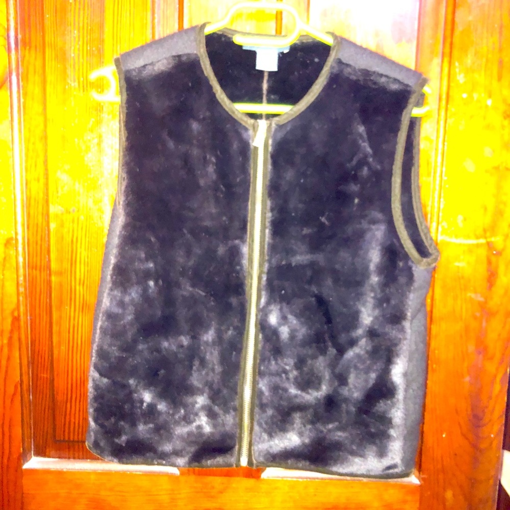Faux fur Banana Republic Vest